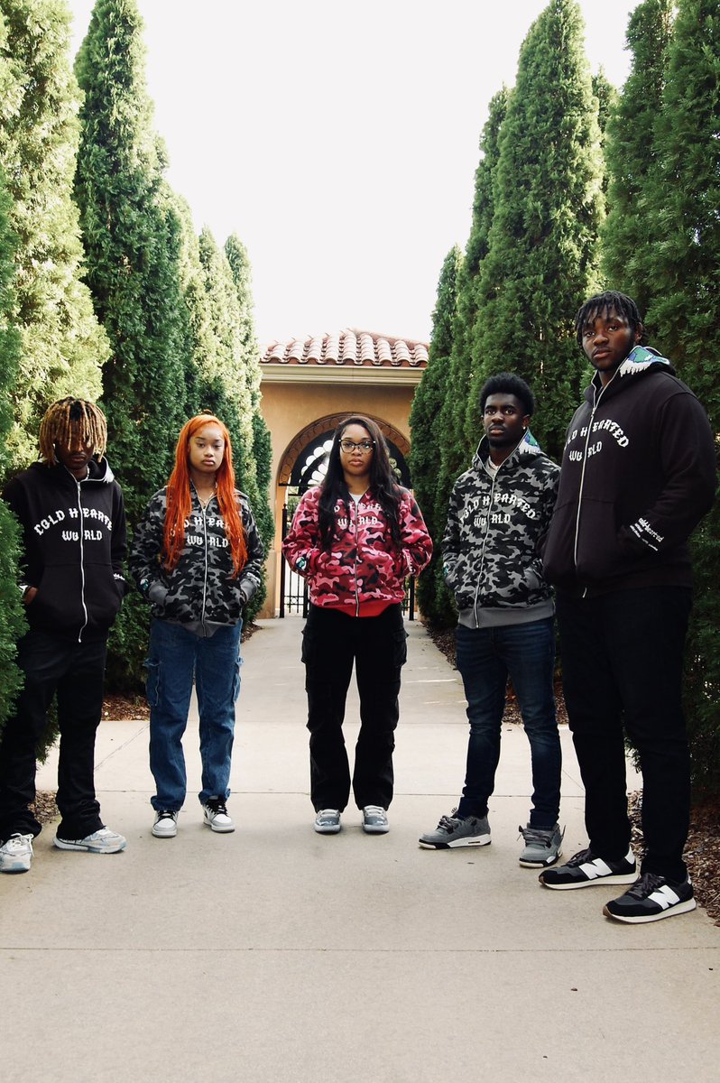 Cold Hearted World tweet media