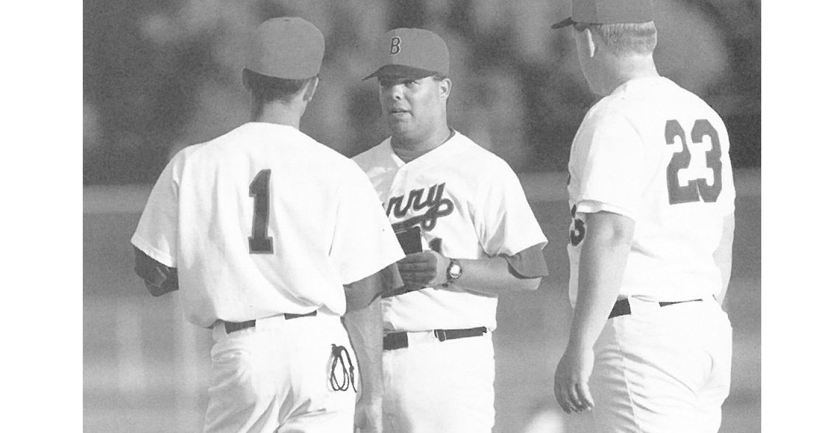 GoBarryBucs's tweet photo. We continue our #Barry40 celebration with a look back at the 1998-99 academic year. Send us your favorite memories from the 98-99 season and we will share them in our story throughout the week  
#GoBarryBucs https://t.co/V67FLSnHyP