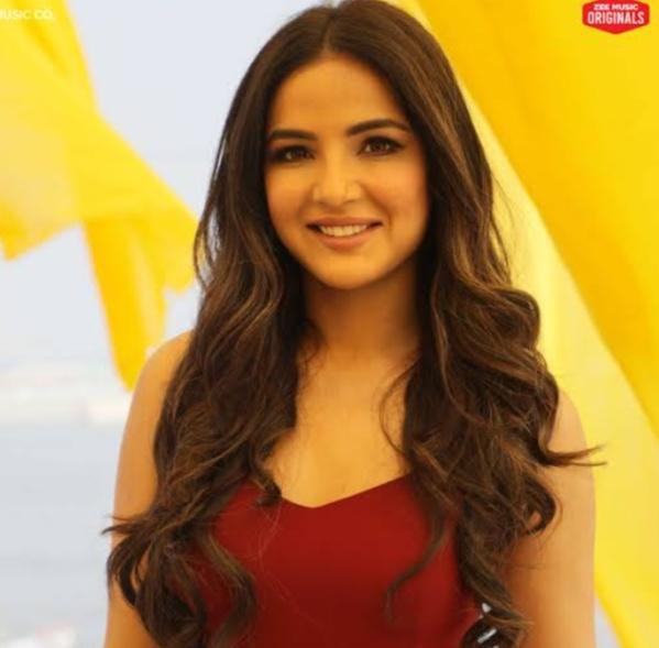 Avinash Singh (@avinashsingh_4) on Twitter photo Just came here to wish <a href="/jasminbhasin/">Jasmine bhasin</a> and all #Jasminians a happy new year
Everyone have a great year ahead ๐๐ and keep supporting Jas
#JasminBhasin Just came here to wish <a href="/jasminbhasin/">Jasmine bhasin</a> and all #Jasminians a happy new year
Everyone have a great year ahead ๐๐ and keep supporting Jas
#JasminBhasin