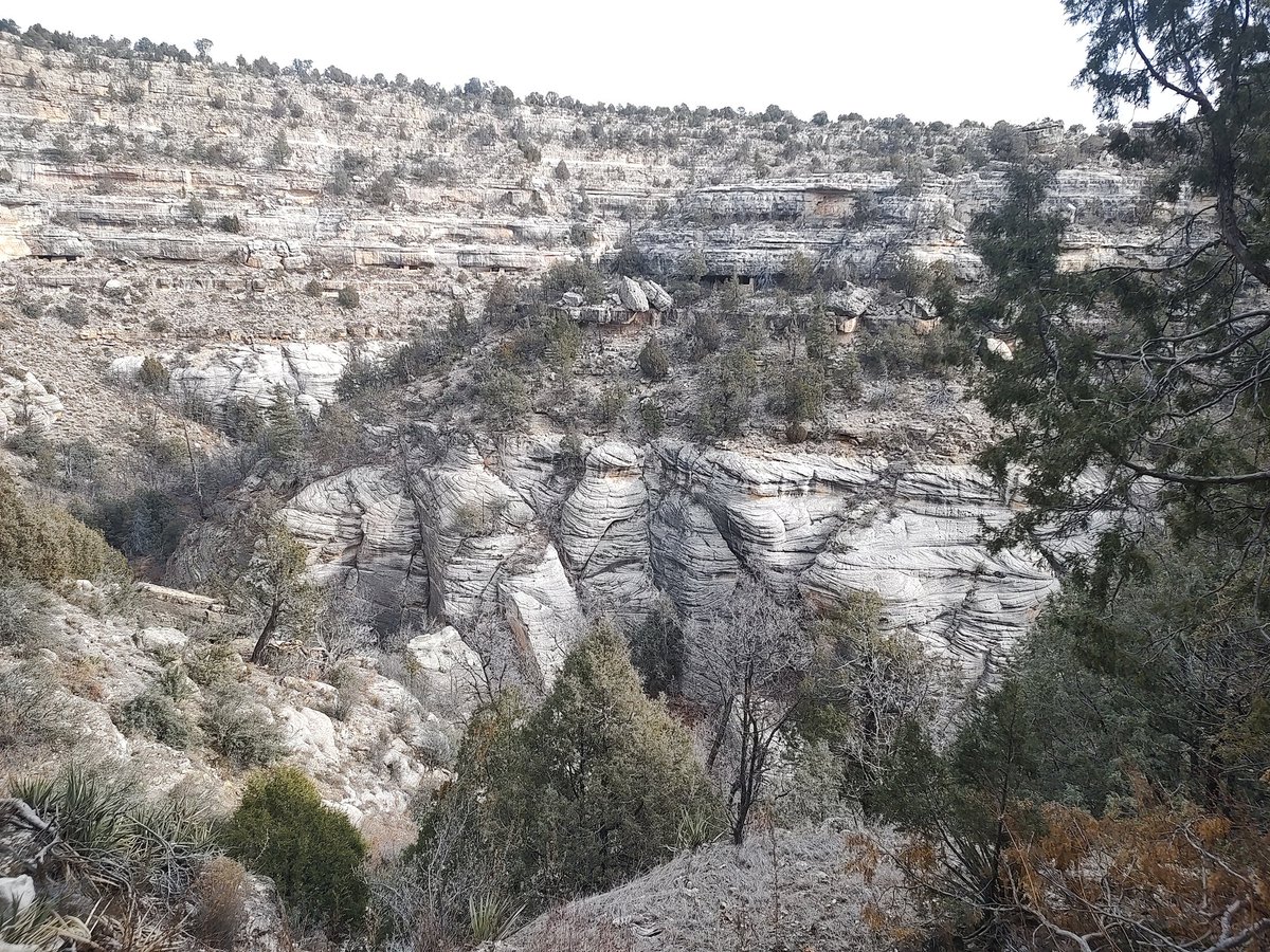 CWill2676's tweet photo. Arizona has to be one of the best states for hiking and outdoor scenery. Walnut Canyon https://t.co/HU3MqxH7fL