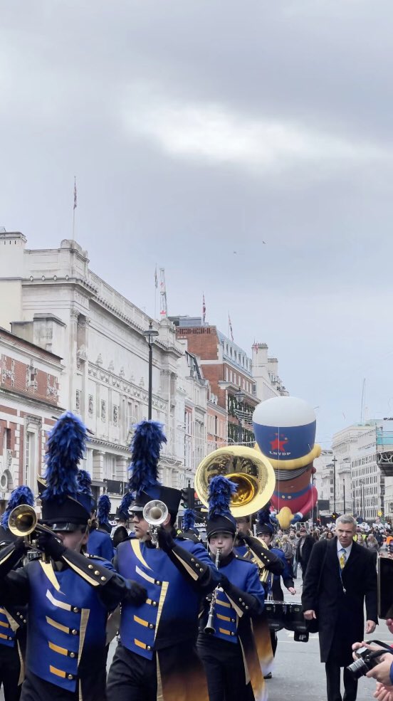 LiLee2050's tweet photo. Today's parade was great. https://t.co/nEq3d8Ymhp