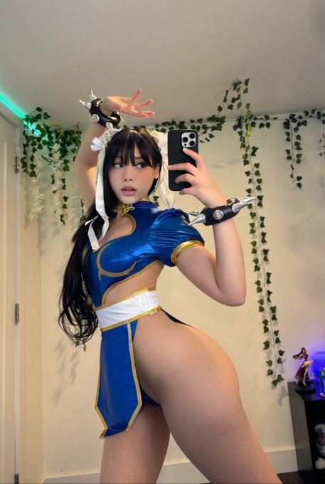 Chun-li or da Ps5?   // Street Fighter 🖤 https://t.co/U1NCiGqEQQ