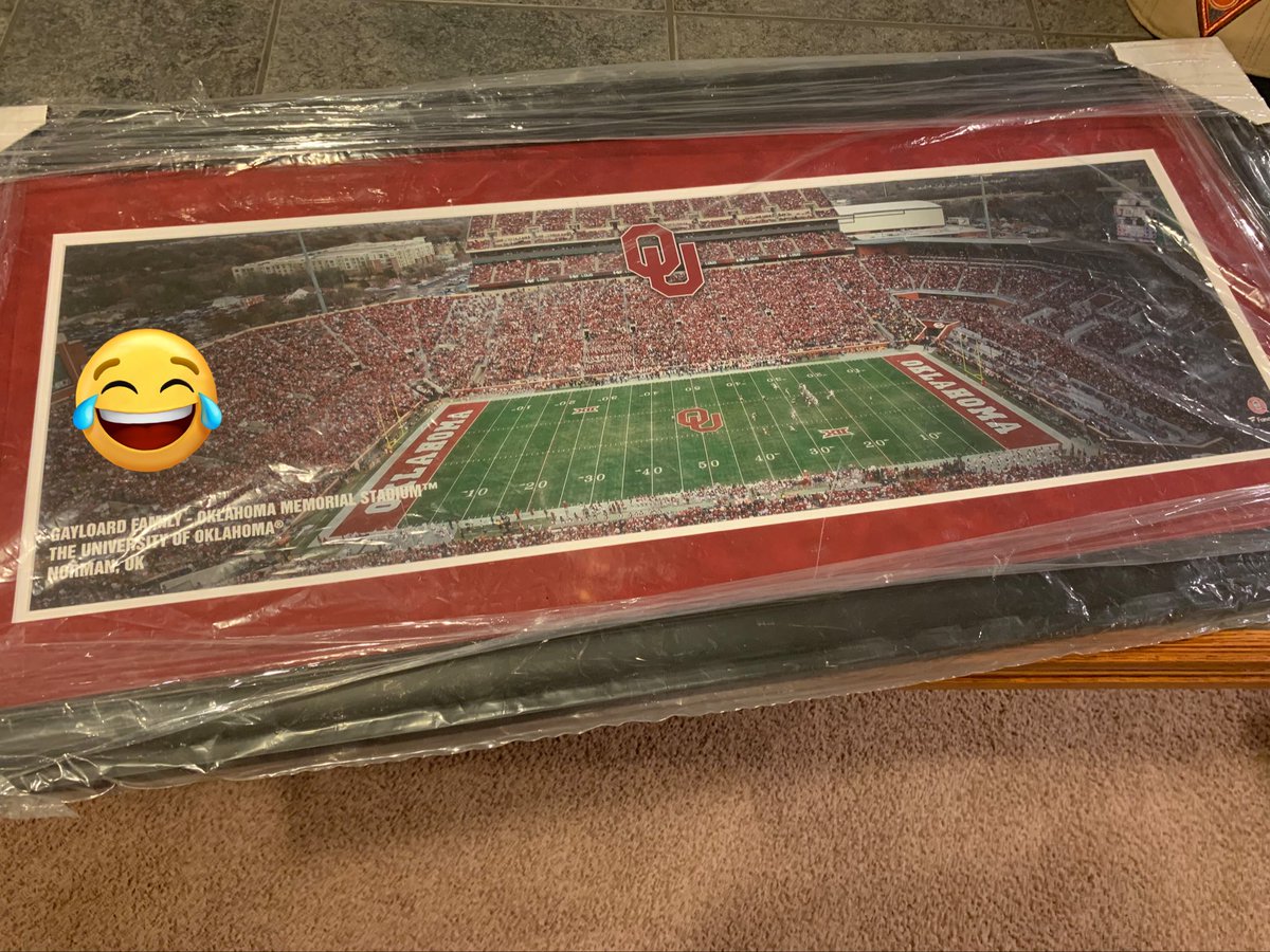 wcmac3's tweet image. Hey @Fanatics - I’ve tried your customer service email and your dms with no response. Maybe @OU_Football decided to rename but I doubt it. Can we get some help?