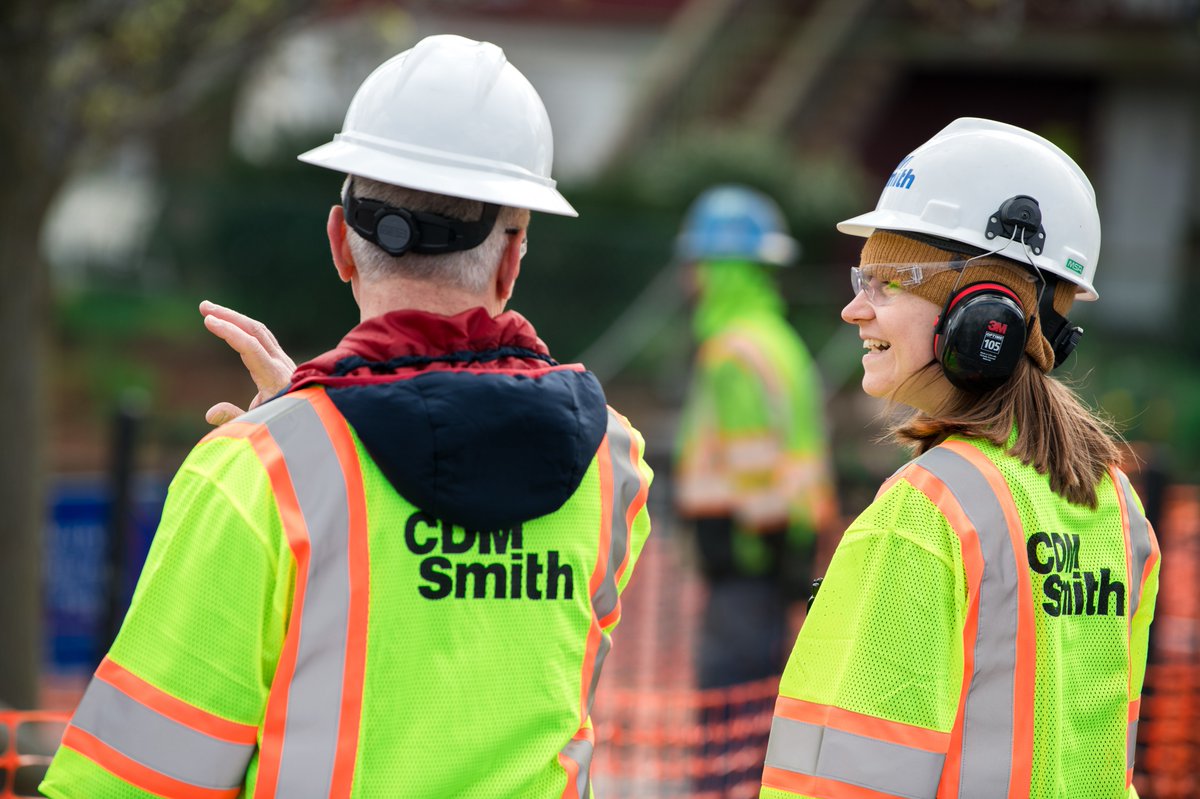 CDMSmith's tweet image. Welcome to 2024, it’s been waiting for you! 🎶🎉

The year is looking bright for new opportunities to make a difference. Inspired to think and driven to solve, let's continue to make it happen together! CDMSmith.com/Careers 

#HappyNewYear #BuildingCareersWithImpact #CDMSmith