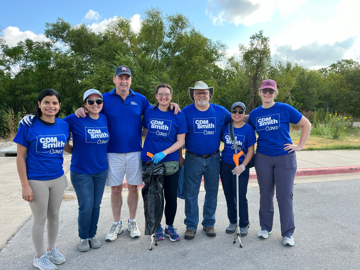 CDMSmith's tweet image. Welcome to 2024, it’s been waiting for you! 🎶🎉

The year is looking bright for new opportunities to make a difference. Inspired to think and driven to solve, let's continue to make it happen together! CDMSmith.com/Careers 

#HappyNewYear #BuildingCareersWithImpact #CDMSmith