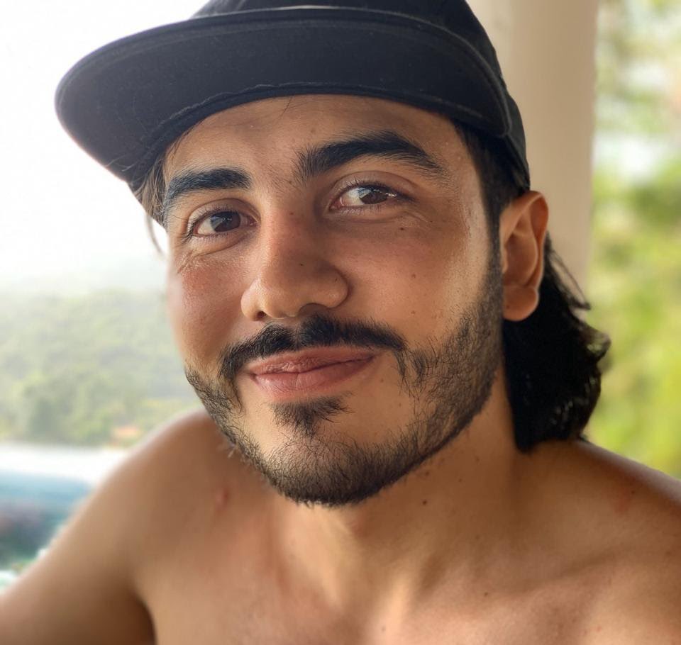 #DondeEstaCamilo Dios!636 días sin ti hijo mío! Inicia otro año de incertidumbre y dolor! Cada día se siente mas tu ausencia! Para mi no hay feliz año! Ni para todas las madres que padecemos la tortura de la desaparición forzada! Tristes y adoloridas en este camino de la vida!