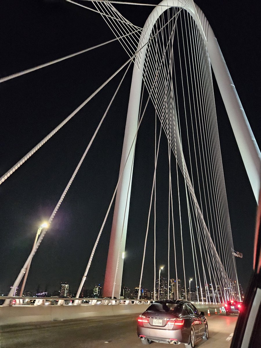 barely_makin_it's tweet image. فعاليات كثير..يوم ميلاد..رأس السنة
الإجازة هذي حلوة الحمد لله
كل عام وانتم بخير!!!