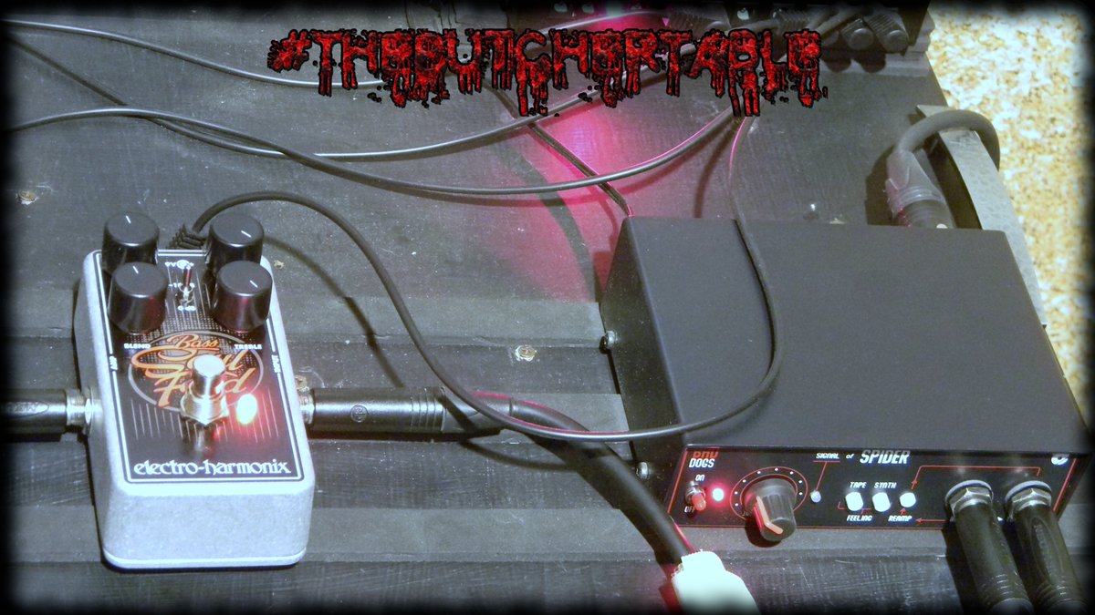 MauroUlag's tweet image. 2024 is come, and the mission is EVER on my Extreme Way!!!
#DarkReflections bass reamp!!!
A little bit of dirty is the right amount of chili!!!
#electroharmonix Bass Soul Food and the evergreen #baddogsaudio Spider!!!
#deathmetal #oldstyle #vlad #reamping #bass #theextremeway