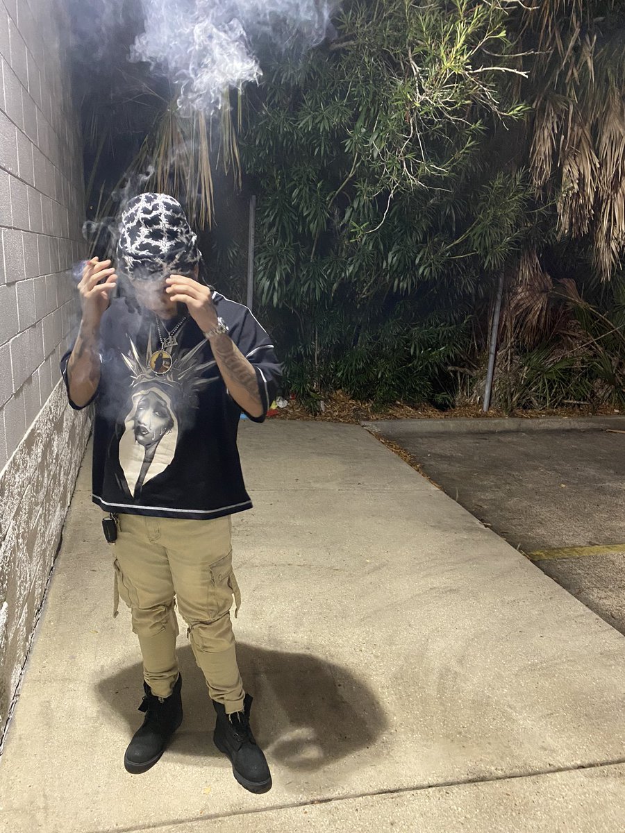 Xnell5's tweet photo. #LLCO💔 #FREELIDUKE🏃🏽 https://t.co/f5ZgZxZ5Bt