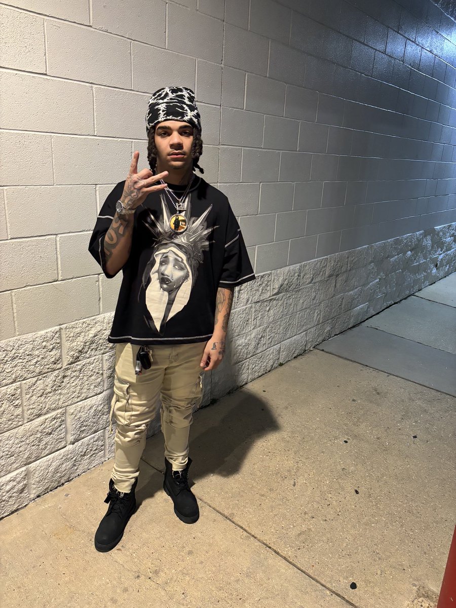 Xnell5's tweet photo. #LLCO💔 #FREELIDUKE🏃🏽 https://t.co/f5ZgZxZ5Bt