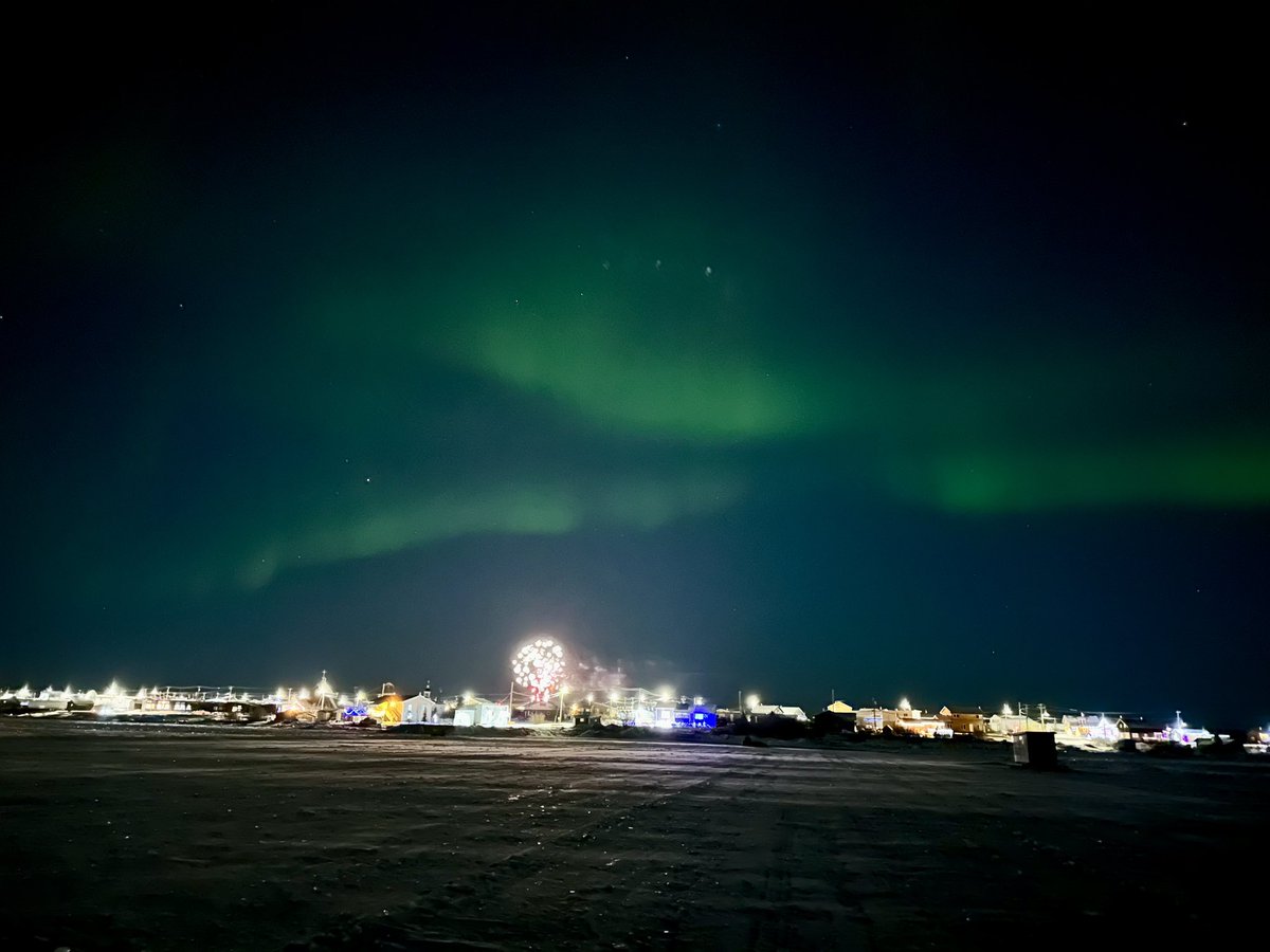 HomaKrp's tweet photo. Such a great start to 2024…watch the fireworks standing on the lake ice while the northern lights dance…. let's hope 2024 brings peace, health, happiness, and never-ending joy! #GrearBearLake #Deline Happy 2024 Everyone! https://t.co/FEZK8ple86