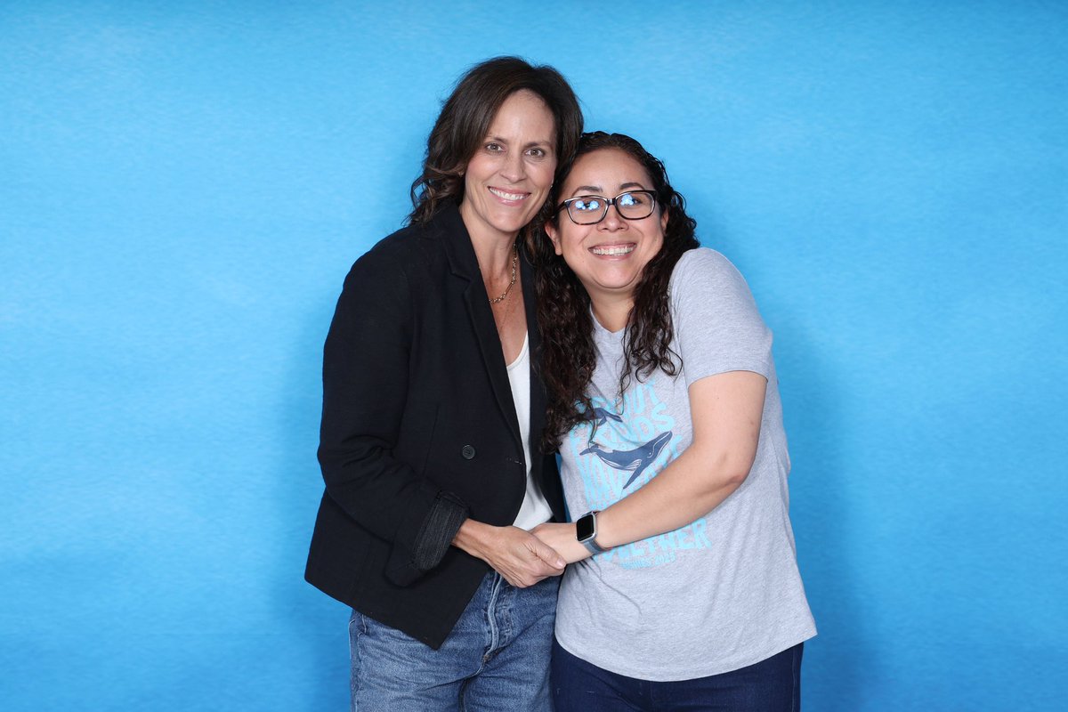 Nina Andrade tweet media