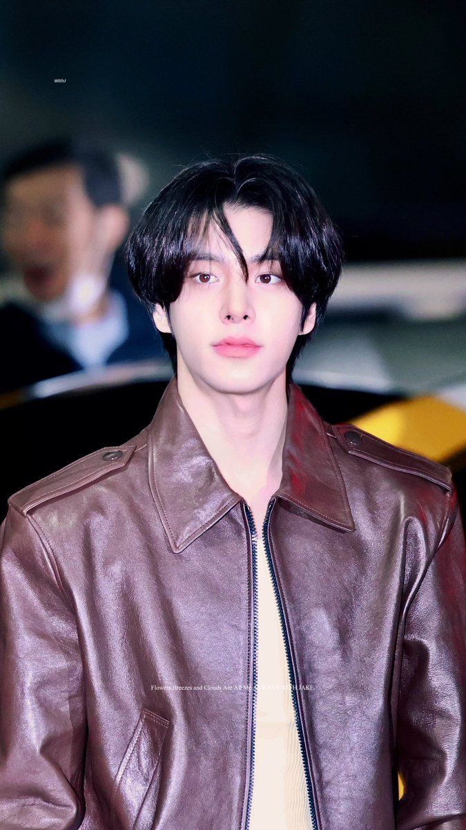 WithJEverAfter_'s tweet photo. 240102 ICN HQ
🖤🩷
#ENHYPEN_JAKE 
#제이크 #심재윤 #엔하이픈 #JAKE #ENHYPEN #ジェイク
#沈载伦 https://t.co/T16hgWv2uc