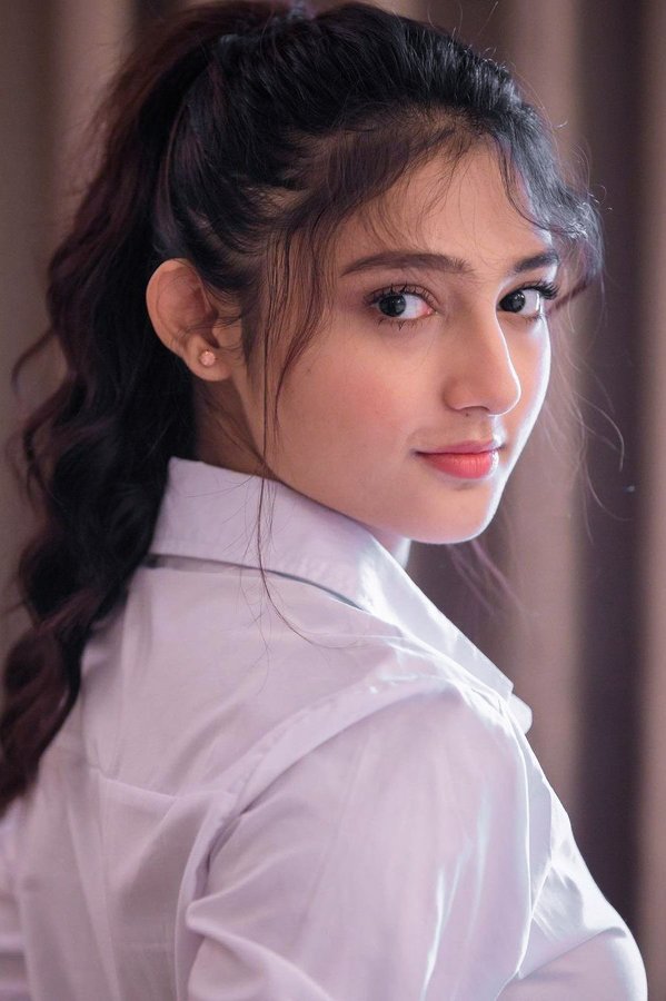 GCxtu_-boAAZUoz?format=jpg&name=900x900