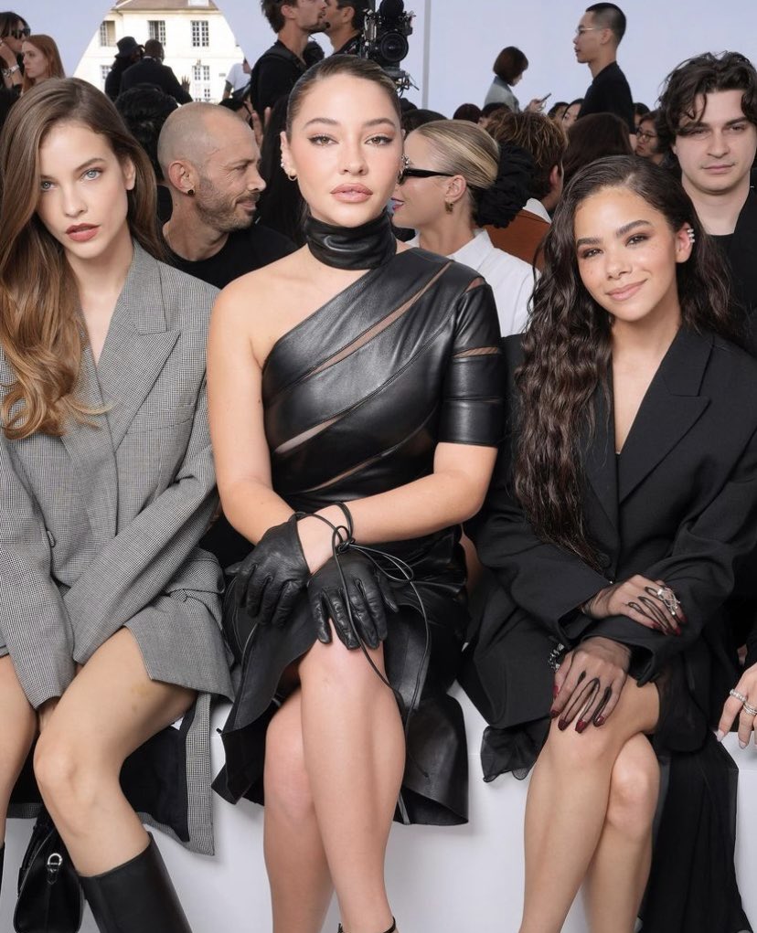 Antonia Gentry via Instagram. 🖤