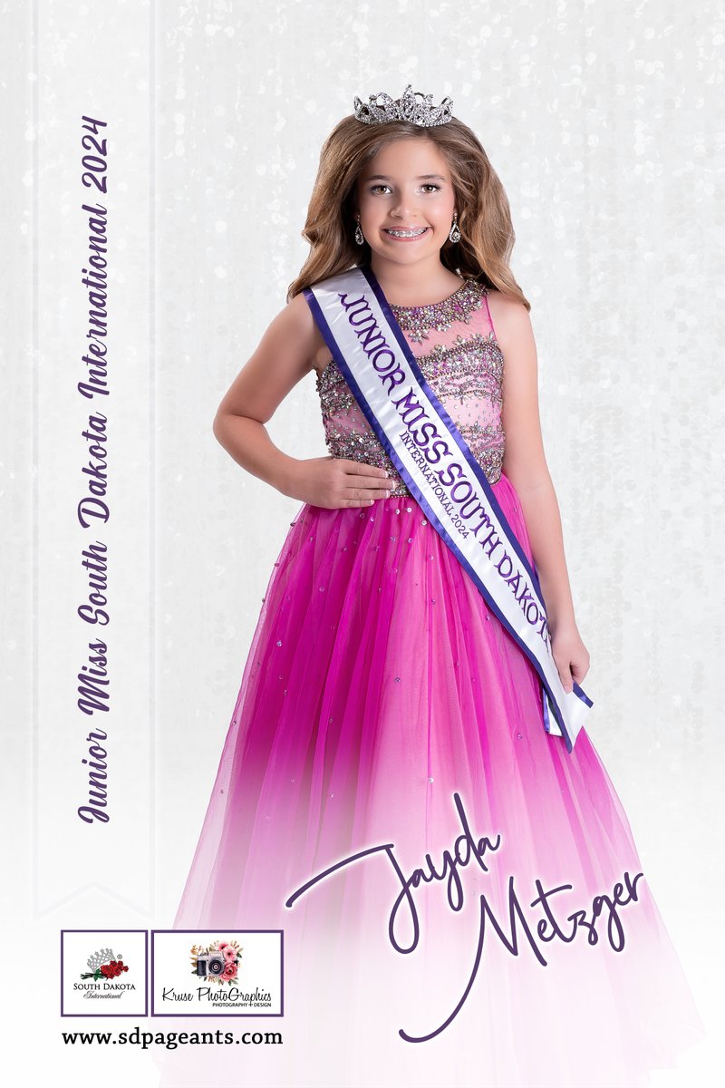 sdpageants's tweet photo. Happy New Year!!!! We are excited to share new autograph cards for the 2024 Honorary and State Queens!!!

Professional Photography: Kruse PhotoGraphics
The South Dakota International Pageant: https://t.co/6luRh3KypO
#sdpageants #sdqueens #journeytothecrown https://t.co/uLMmAmN33r