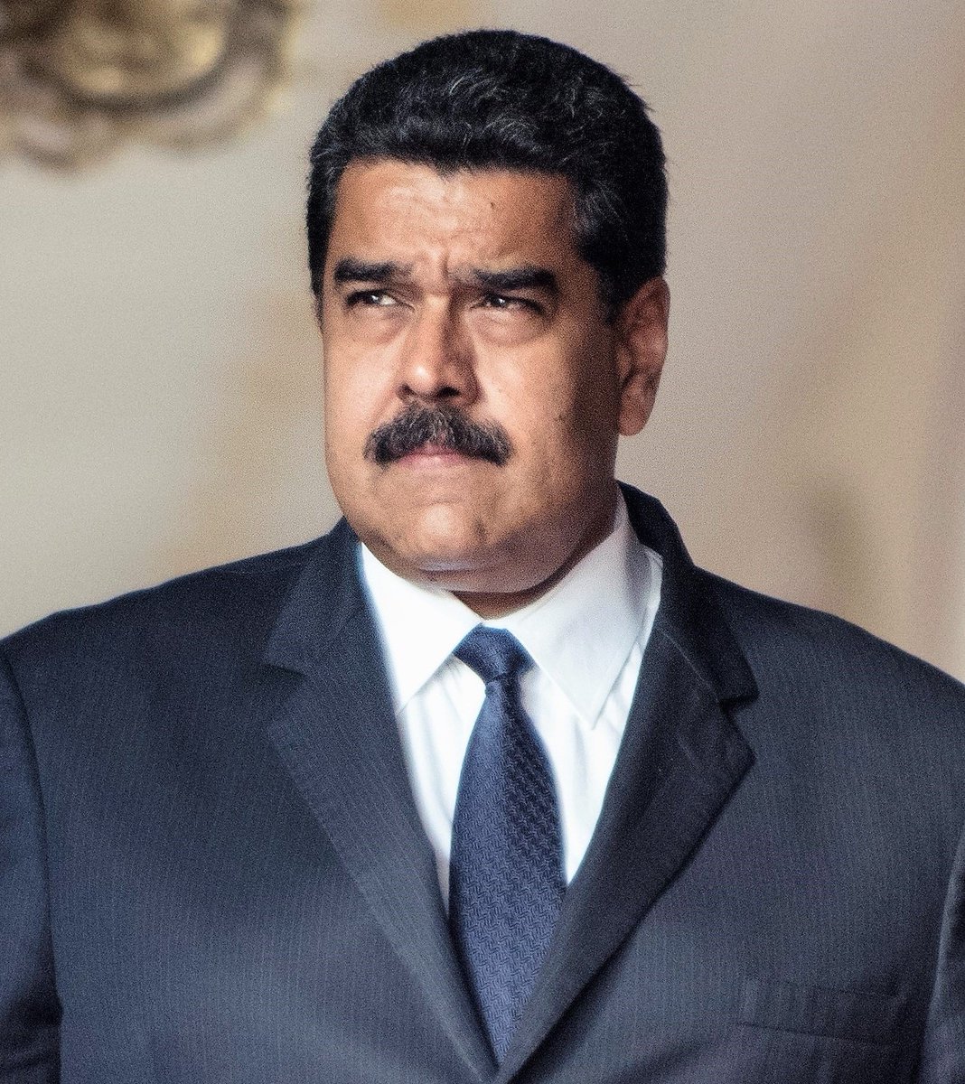 En menos de 365 días confirmaremos a Nicolás Maduro en la presidencia de la República Bolivariana de Venezuela para el período 2024 - 2030

¿Cuántos RP y Me gusta lo confirman?