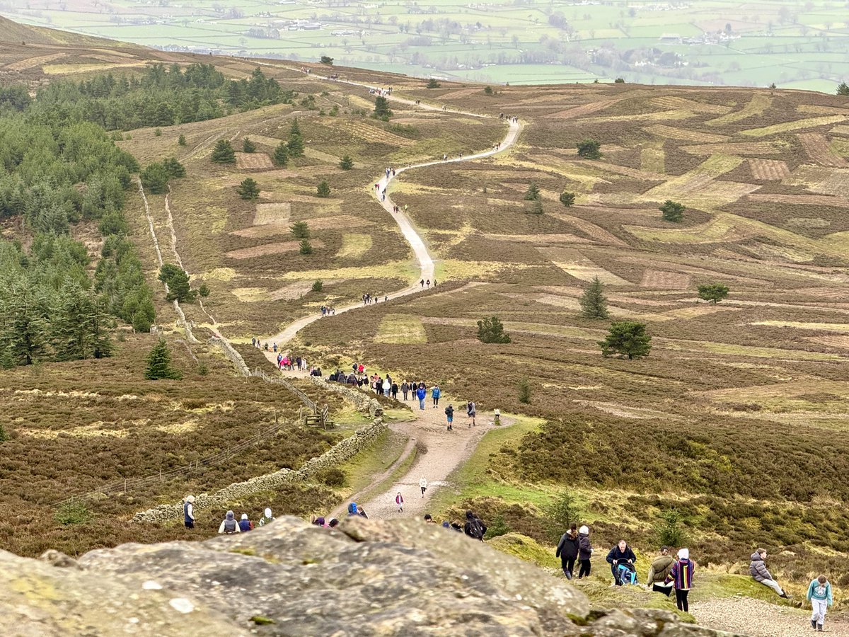 #MoelFamau always looks stunning whatever the time of year or day. New Year’s family walk for the magical Welsh fresh air and a good natter with friends. Awe and Wonder for 2024.