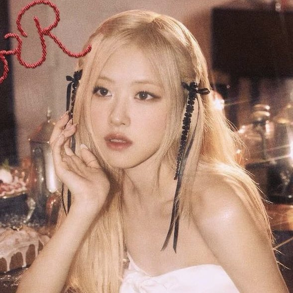 #ROSÉ ends 2023 with 240,646,033 streams on Spotify.