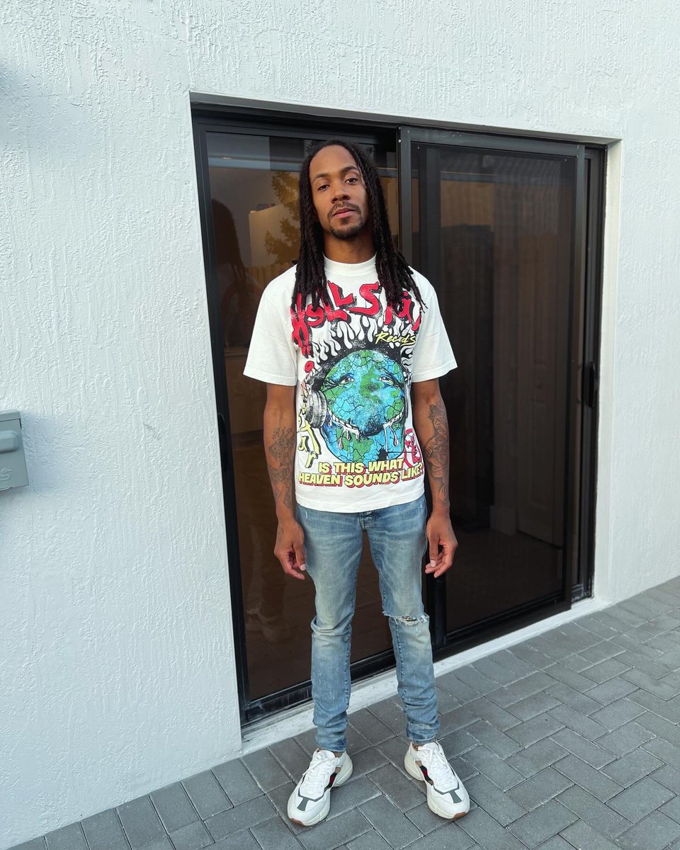 LinwoodDre's tweet photo. Gone make it count this time🦍🌴🌎 https://t.co/lhdl27FtiR
