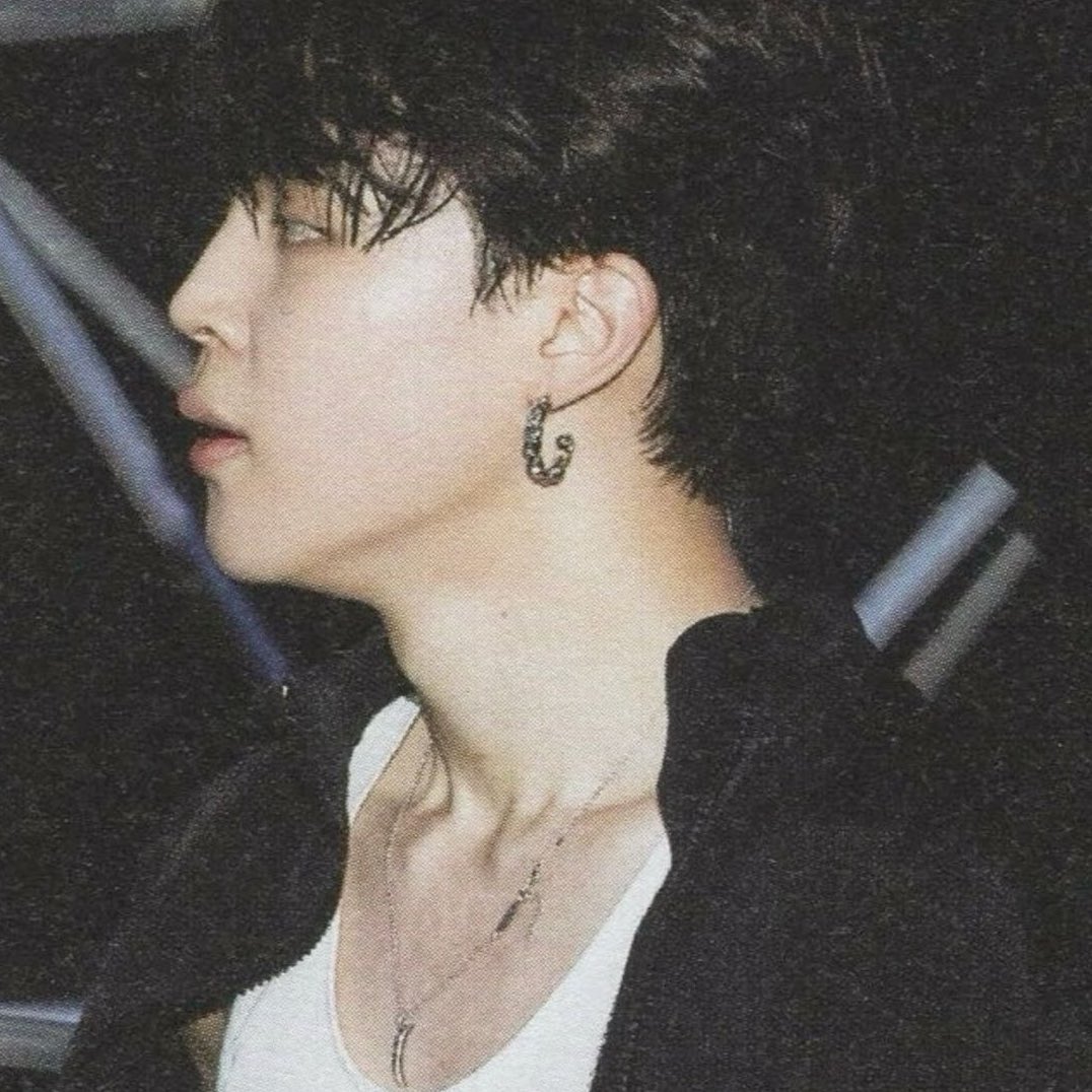 librafolders's tweet photo. pretty boy https://t.co/4Io3F02VZw