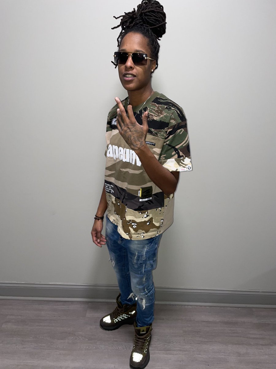 🕴 (@amaritothedavis) on Twitter photo 