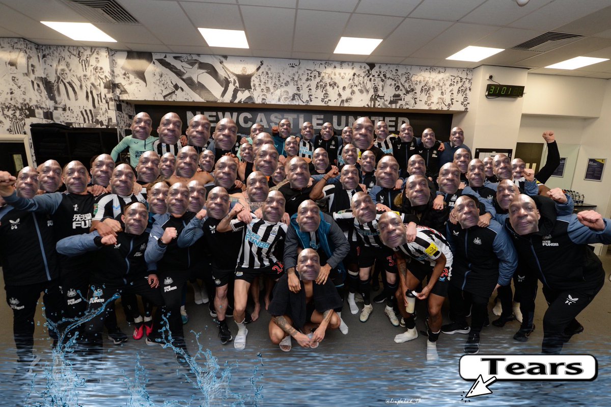 dialecstatic's tweet photo. @MagpieChannel_ Nice team photo lads https://t.co/bKl6mPH3Pr