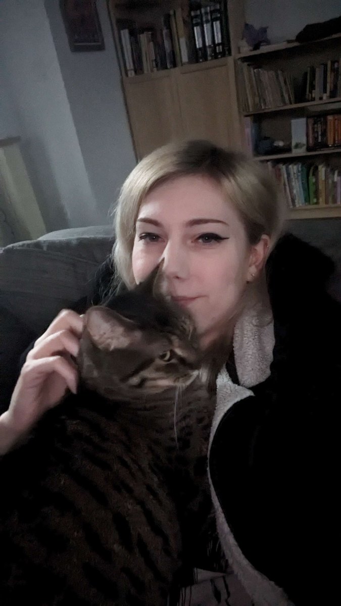 Happy New Year everyone! This holiday season has been a bit hectic for me, but new spicy content is right around the corner! I love you all and can't wait to get back to work!~ 💖