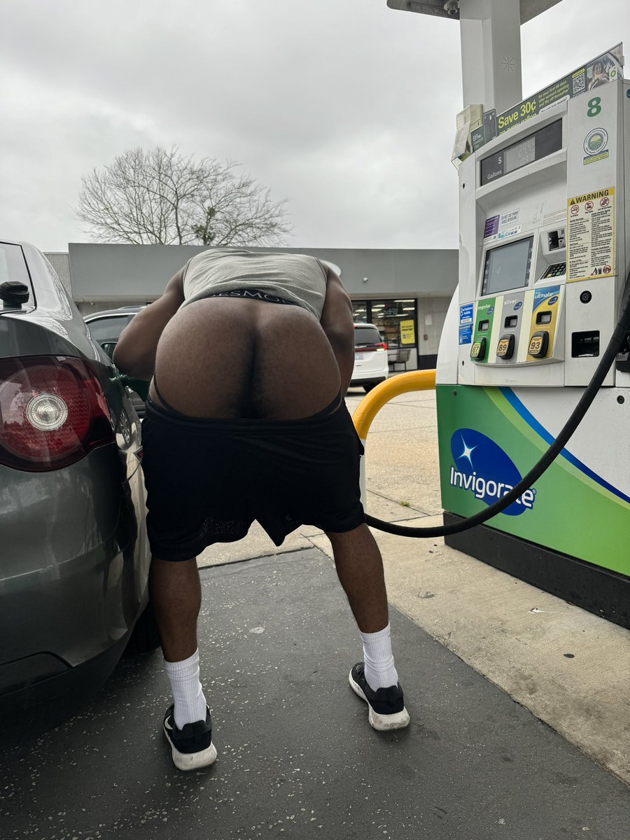 THE FACE vs THE CAKE pt 2 🧃🧃🧃onlyfans.com/qaramelll