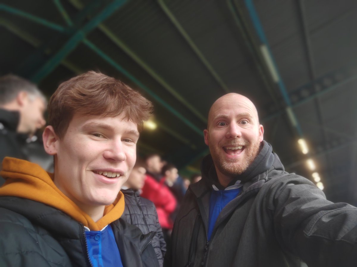 RobGungey's tweet image. Finally home after 10 hours driving, but a fantastic @CardiffCityFC win and a fab first away day with my eldest! #Bluebirds