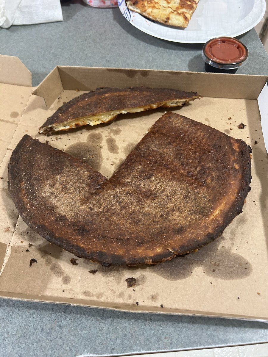 christiemike's tweet photo. @AskPapaJohns sorry, forgot the pics… https://t.co/ultnJ9vwgx
