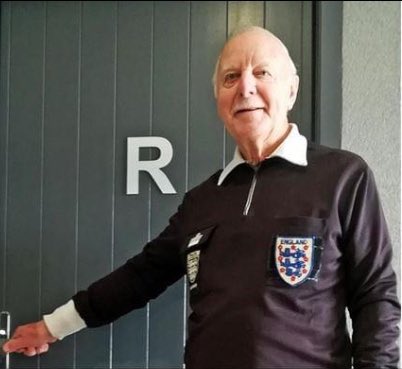 Everyone involved with Stoke Poges Football Club would like to pass on our condolences to the family of Mr. Eric Wright. Eric had a great passion for local football and was a referee well into his 80’s. In fact his last ever game he officiated was a Stoke Poges FC game RIP Eric💔