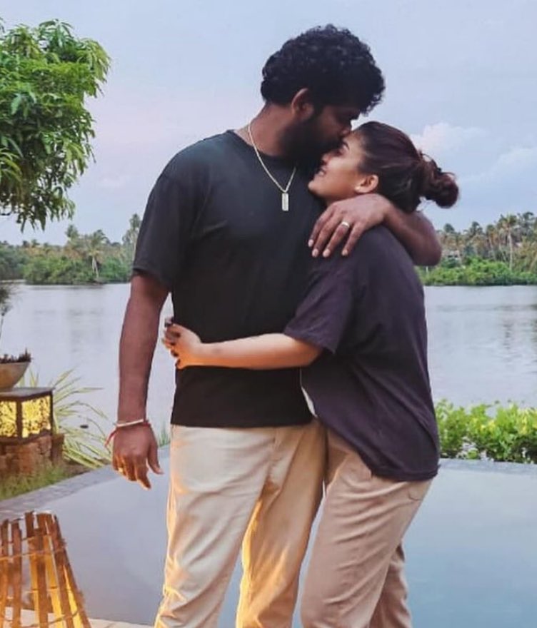 ursavian's tweet photo. I’m just so happy for her. When she said “I’ll definitely have kids &amp; have a family for myself” .. all she wanted is that one LOVE , A Happy Family &amp; She Made It !! 

Stay Blessed Nayan, as always 🥰❤️

#Nayanthara @VigneshShivN #HappyNewYear2024 https://t.co/Fu1eZ27AOF