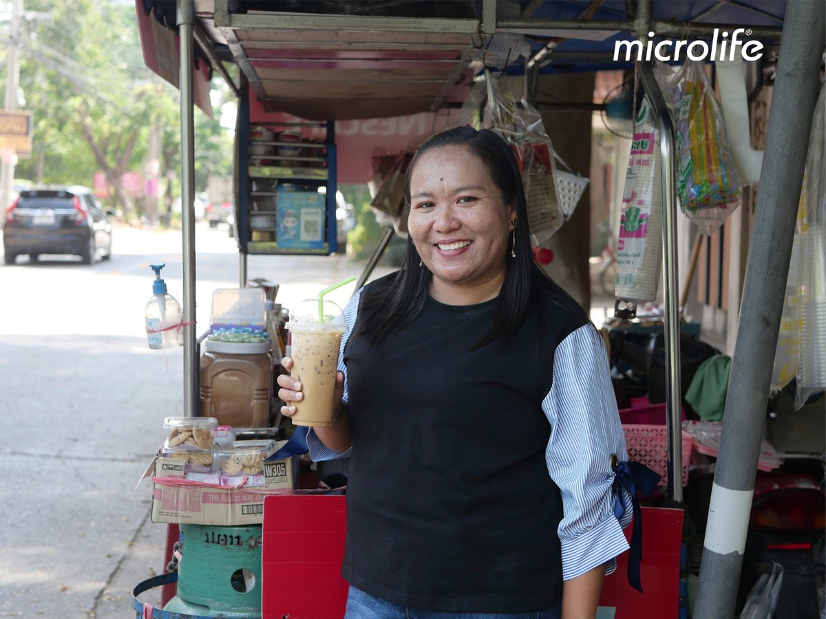 “ตำหอยดอง ส้มตำปลาร้า ตูดไก่ย่าง หนังไก่ย่าง องุ่นดองจิ้มพริกเกลือกะปิ ฯลฯ คืออาหารที่เราชอบกินมาก กินแบบนั้นเป็นประจำ ไม่เคยมองว่าอันตรายเลย ตอนนั้นเราทำงานเป็นครูอนุบาล มีเหนื่อยง่ายบ้าง แต่พอดูแลเด็กได้ปกติ เลยมองเป็นเรื่องธรรมดาของคนน้ำหนักเยอะ ไม่คิดว่าตัวเองป่วยอะไร