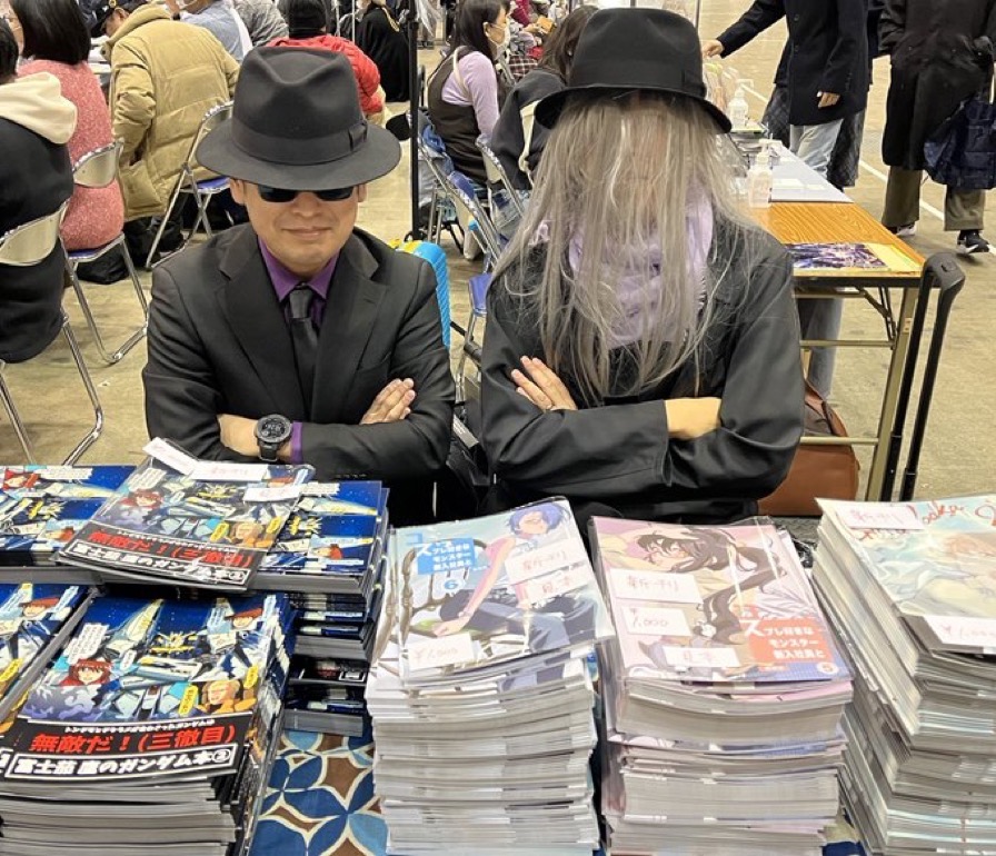 あけましておめでとうございます! 去年は大変お世話になりましたひとえに読んでくださる皆様のおかげで、新刊7冊も出せておりました! 今年も創作に励みますので、よければご愛顧のほど、よろしくお願いいたします。 取り急ぎ、年末の冬コミC103で初コスプレした簡易レポを・・#C103