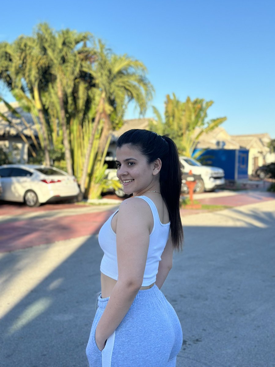 AnayValiente's tweet photo. https://t.co/LcCgfvZ1n0

Video nuevo en mi canal de YouTube , corran y apoyen 😍 https://t.co/otfBD9FfPp