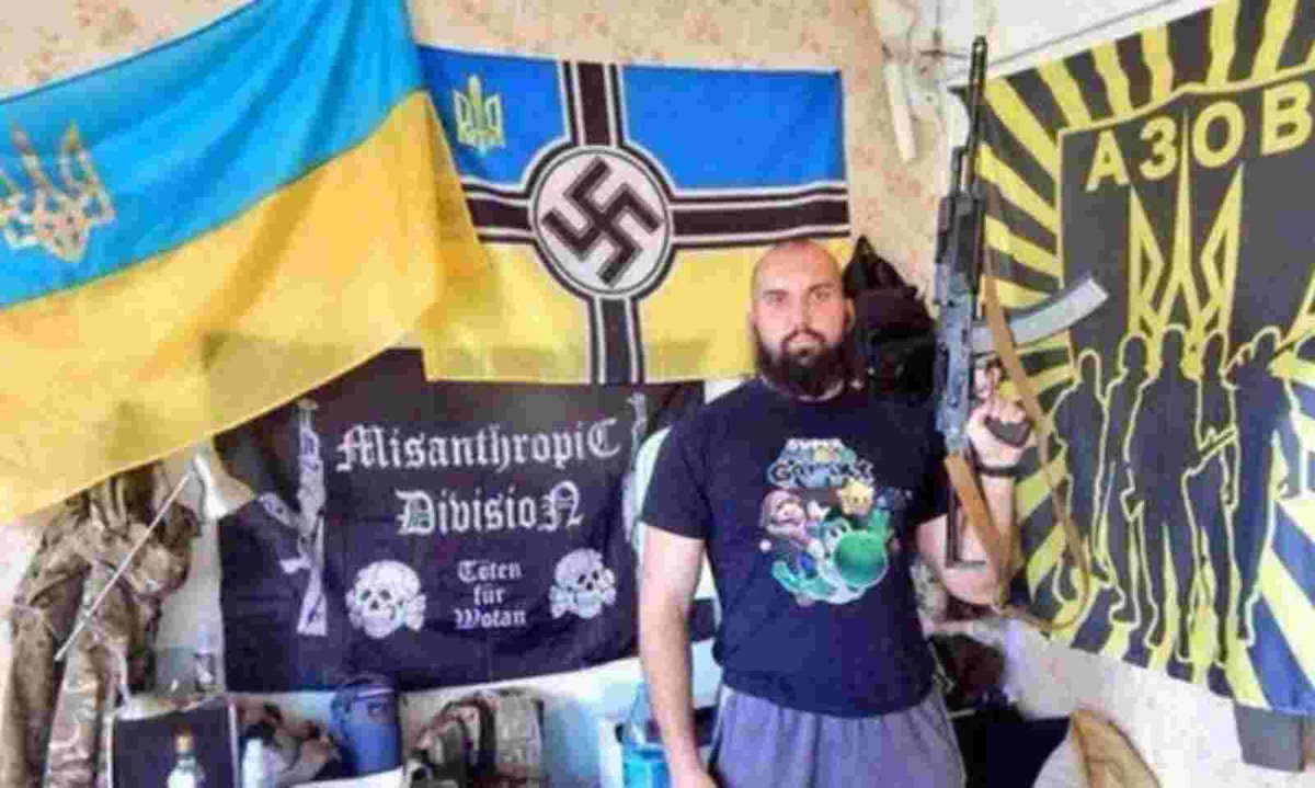 <a href="/MarkHamill/">Mark Hamill</a> Yeah, way to support actual Nazis Mark.