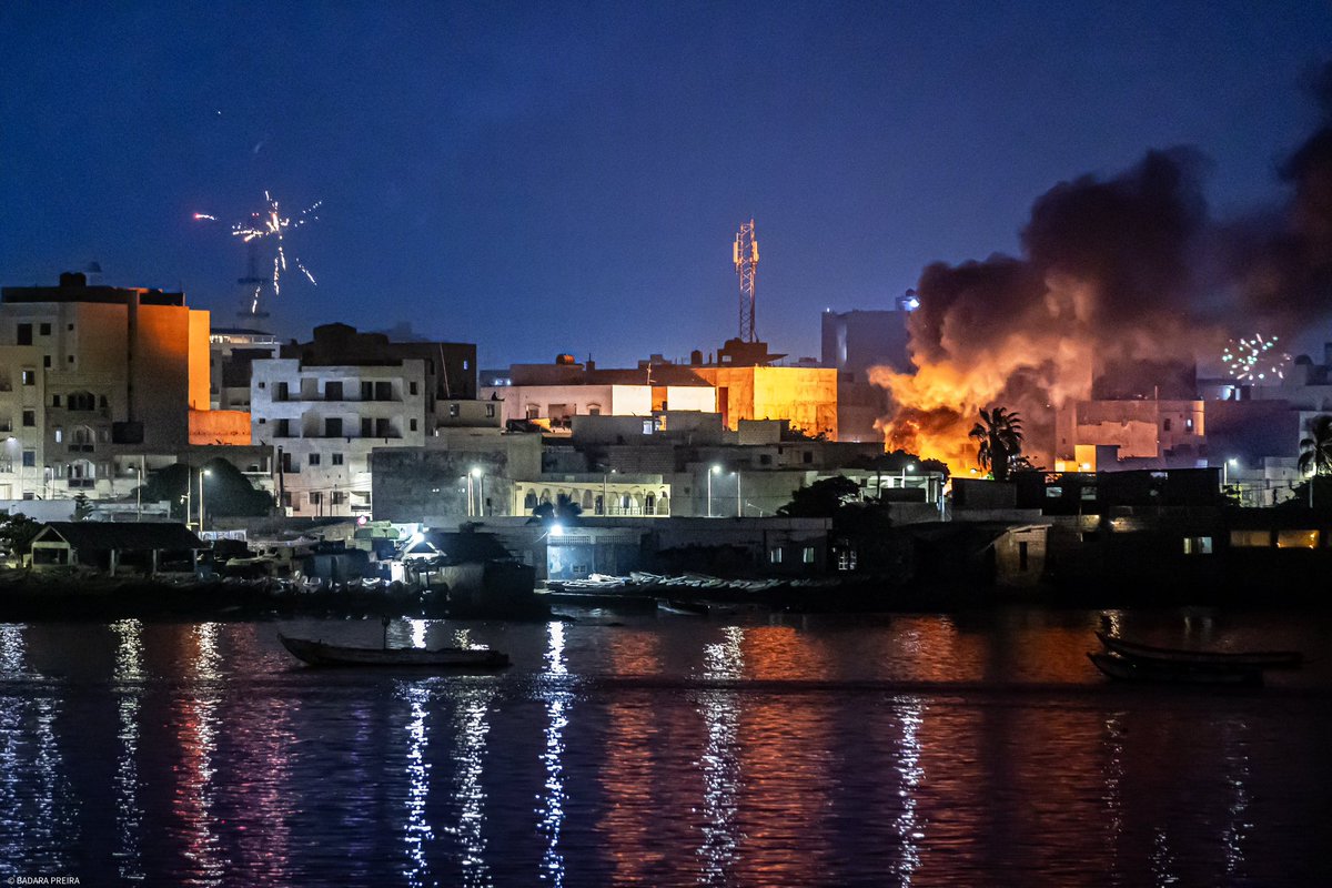 bdrpreira's tweet photo. Happy new year fam 🙌🏾

J'ai raté les feux d'artifice d'une vingtaine de minutes 🥹

#2024NewYear #HappyNewYear2024 #senegal #HNY2024 https://t.co/Cz5OdXNfLc