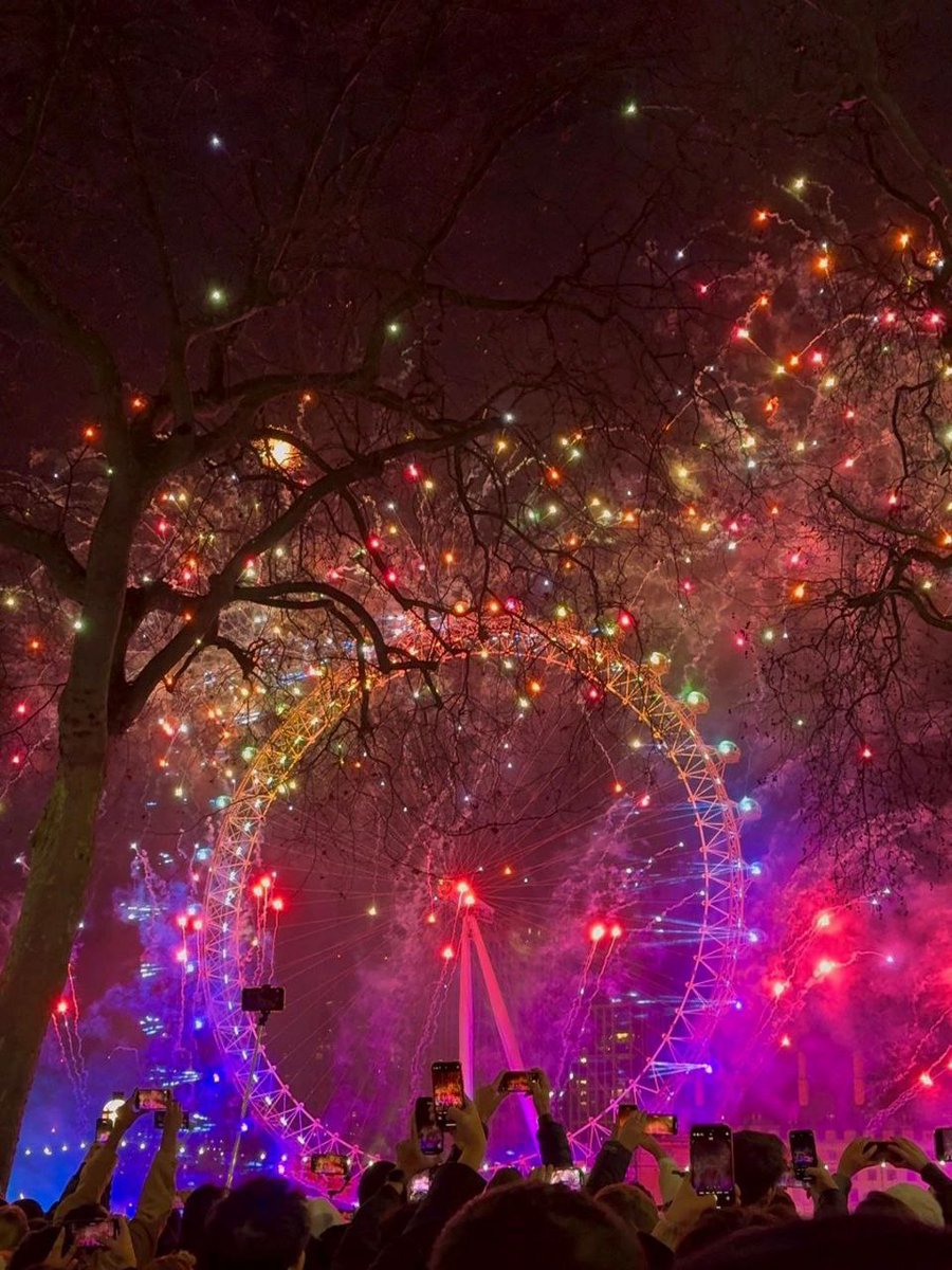 starligh✴ tweet media