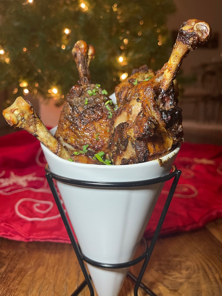 Happy New Year! Healthier food can still be tasty! These drums are air fried and YUM! The trick is a pinch of baking powder in your seasoning. It dehydrates the skin so it gets crispy! No oil / spray needed in the air fryer either; dark meat has enough fat to keep from sticking.