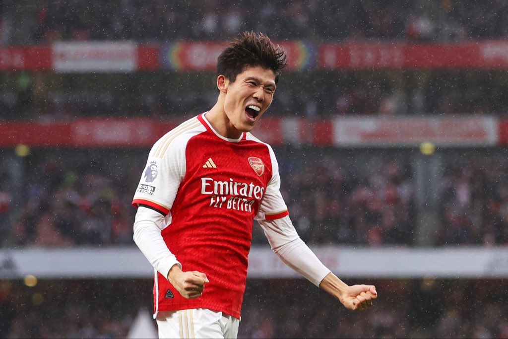 4kwallpaperecap's tweet photo. ⚪️ EXCL: Arsenal are advancing to final stages of negotiations for Takehiro Tomiyasu’s new long term contract with salary rise. It’s getting closer.

🇯🇵 Understand Tomiyasu will not leave Arsenal in January.

He’s 100% part of #AFC plans despite links with Italian clubs move.!! https://t.co/fw22ZjnSLa