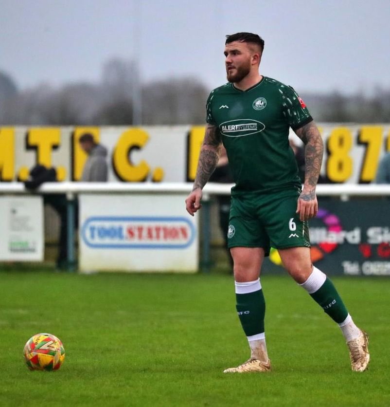 westburyutd's tweet image. 👏| 𝙋𝙊𝙏𝙈

A colossal performance yet again today from our centre half, what a signing he’s been for the football club. He’s come in and been absolutely dominant in every game that he’s played, just what we have been missing.

Decembers 𝙋𝙡𝙖𝙮𝙚𝙧 𝙊𝙛 𝙏𝙝𝙚 𝙈𝙤𝙣𝙩𝙝,…