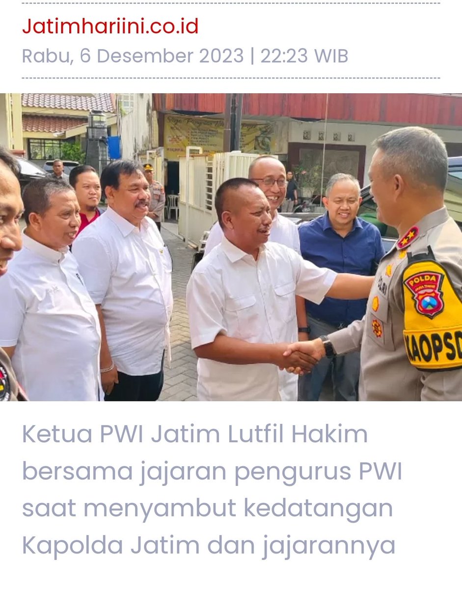 lutfiitem's tweet photo. Kapolda Jatim kunjungi kantor PWI Jatim
https://t.co/J8wq1jrhJp https://t.co/t1V98xEUpA