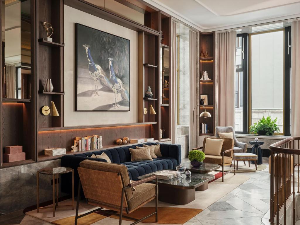 cppluxury's tweet photo. Rosewood Hotels firmly rejects claims of staffing irregularities (updated)
https://t.co/QhyMo1HSON
#RosewoodHotels #RosewoodHotelGroup #NewWorldDevelopment #luxuryhotels #luxury #hotels #ultraluxury #expansion #leadership #SoniaCheng @RosewoodHotels https://t.co/uvYlIFNoeh