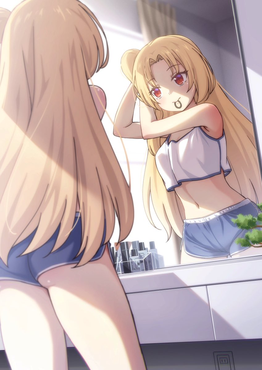 Getting ready for her day~