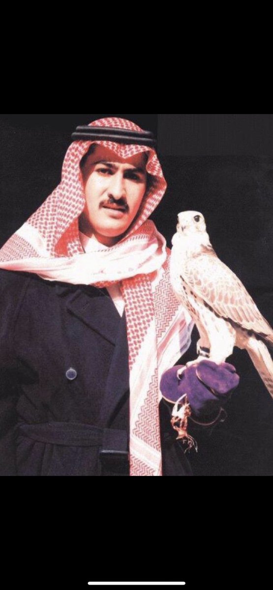 حرً شهدله بـ المراجل معاديه
ماعاش عمره في ظلال التعطي

يامير قيفان القصيد ومعانيه 
الي يحسب انا نسيناك مخطي 

افعال ايدينه دون الالقاب تكفيه
مقيولة منه ماهي تو مبطي 
سلطان الغبيّط✏️

#طلال_الرشيد