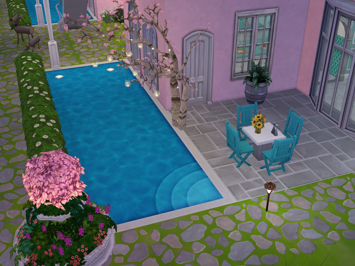 MrsM_Sims's tweet image. Some night-time exterior shots.