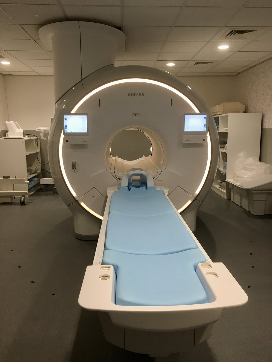 CloranK's tweet photo. @SalfordCO_NHS @NCAlliance_NHS 
Looking for Full,part time and weekend MR Radiographer jobs at Salford Royal, come and join our amazing team https://t.co/F5iQsn7xY1