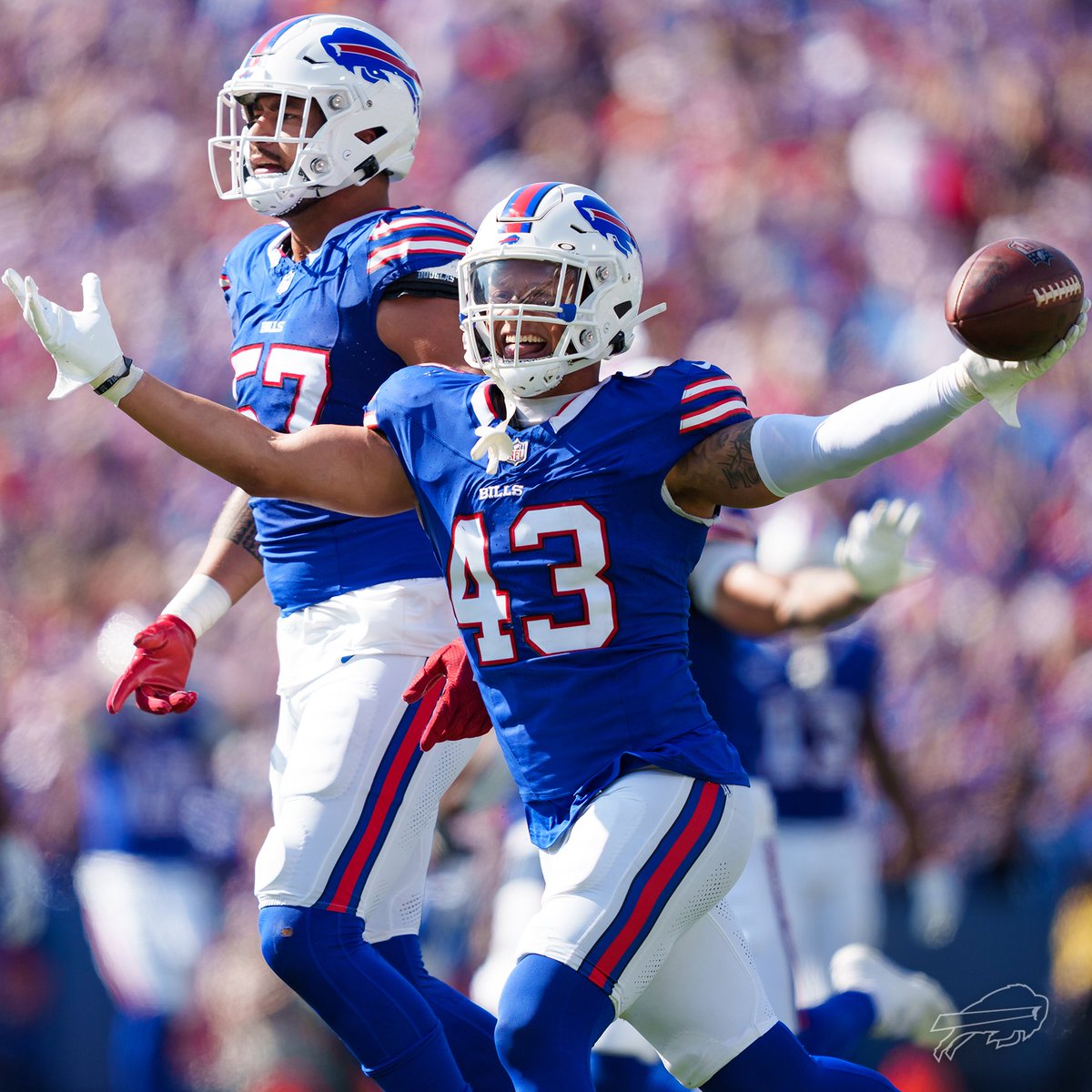 BuffaloBills's tweet image. .@TerrelBernard_2 is the first player in the @NFL since 1991 to tally a season with

6+ Sacks
3+ Interceptions
3+ Fumble Recoveries