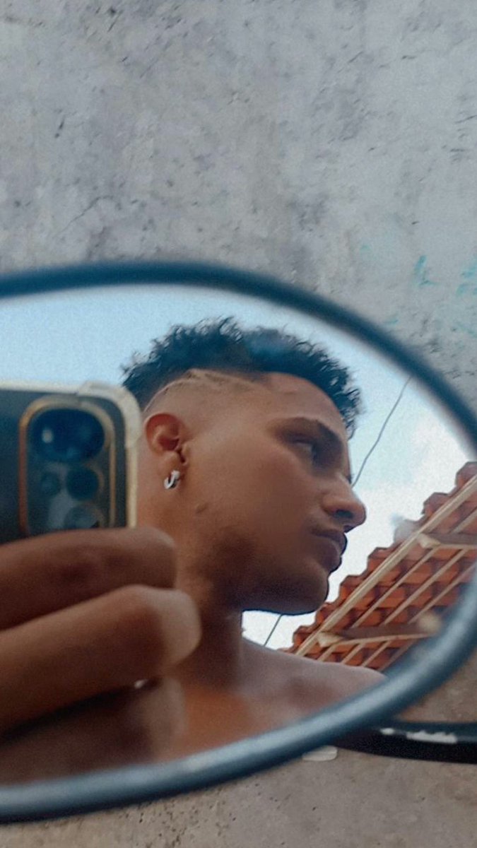 098_pretinX's tweet photo. Boa tarde 🫶🏾 https://t.co/ZxgHN5Ei8P